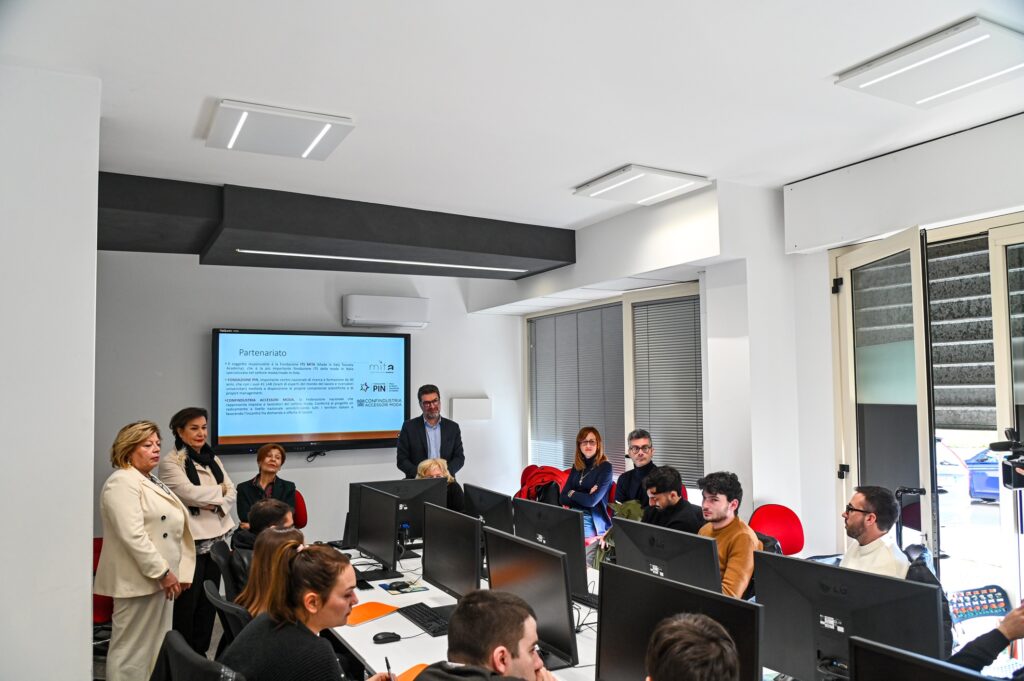 La conferenza stampa 1 1024x681 1 - Home